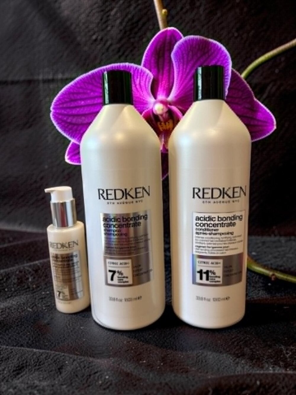 Redken Acidic Bonding Concentrate Holiday Kit Shampoo, Conditioner 33.8 oz Serum